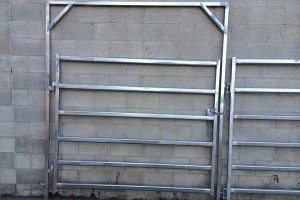Best-Selling China Steel/Aluminium/Wrought Iron Railing Handrail Temporary/Balustrade Stair Railing Balcony Fencing Fence / Swingate Driveway Gate for Villa/Garden/Playground/Farm
