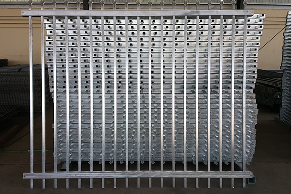 China Supplier Wrought Iron Fence Panels Square Tube - Galvanized Wrought Iron Fence – Hepeng